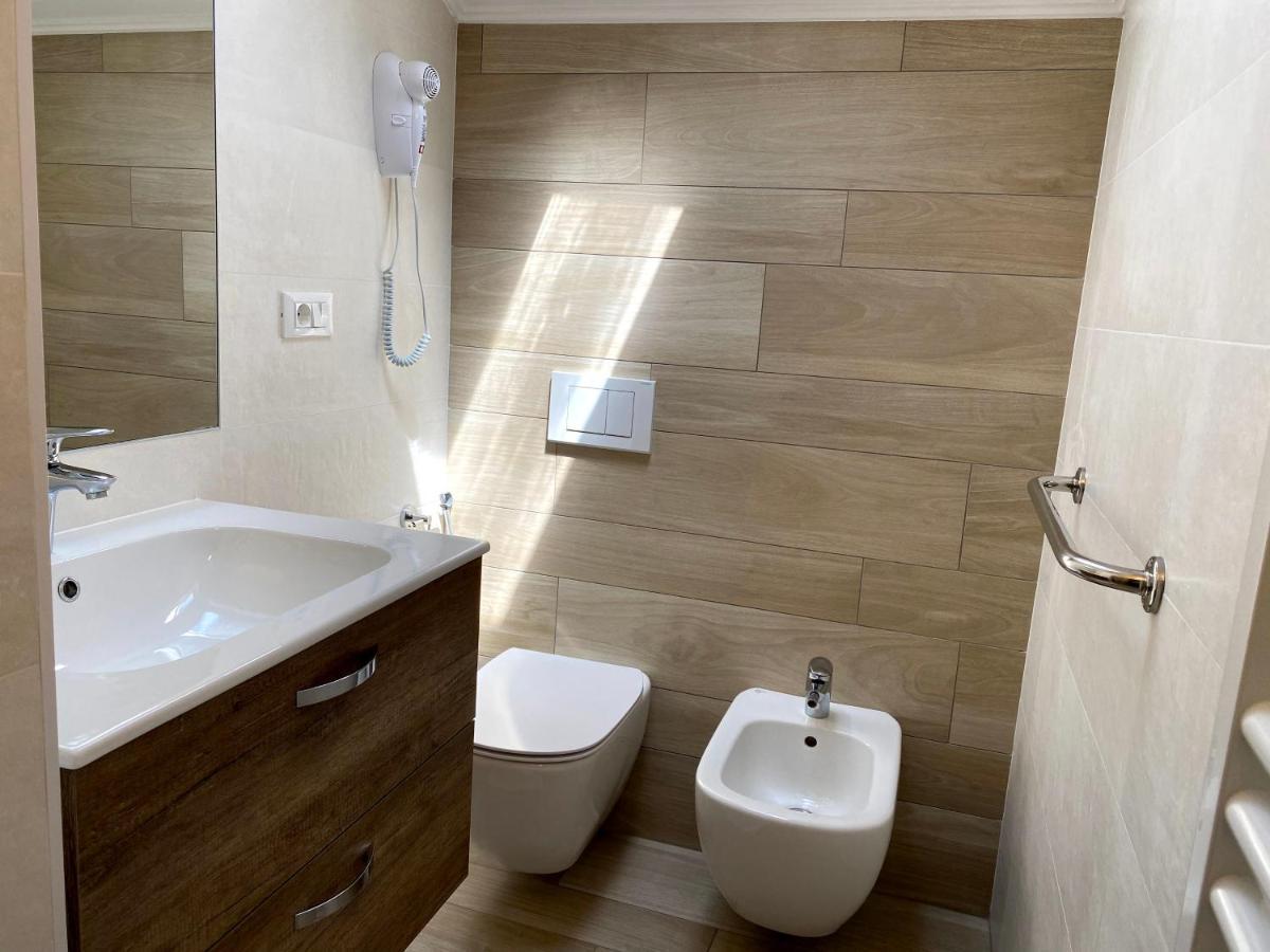 Hirschenhof Apartment Laives Bagian luar foto