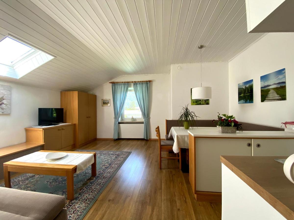Hirschenhof Apartment Laives Bagian luar foto