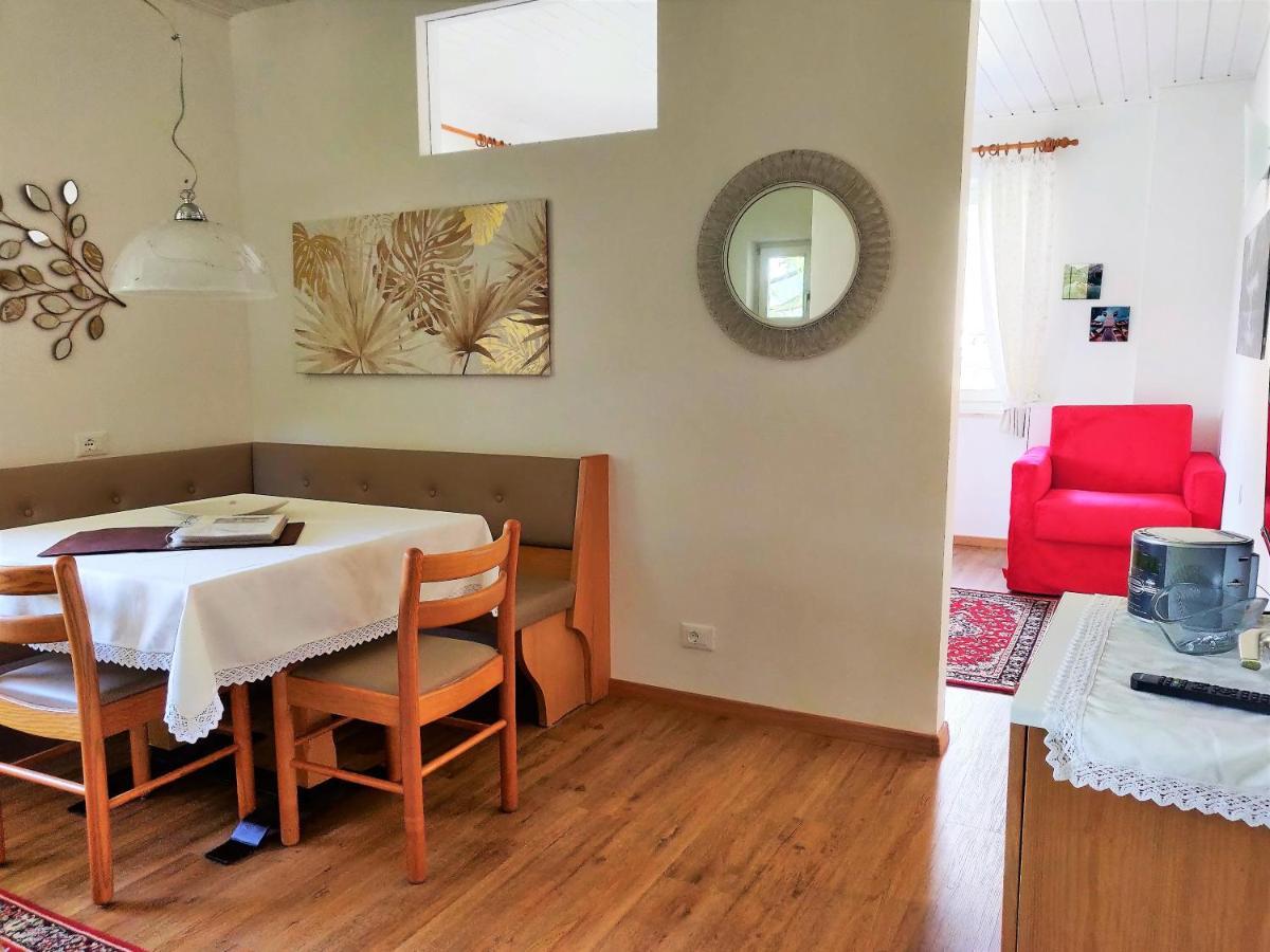 Hirschenhof Apartment Laives Bagian luar foto